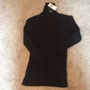 NWT Premise Studio chocolate ribbed turtleneck